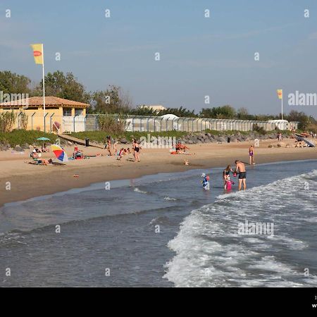 Camping Carabasse Vias Plage. Екстер'єр фото